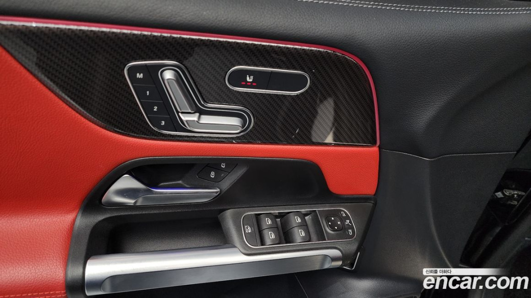 Mercedes-Benz GLB-Class AMG GLB35 4MATIC, 2023