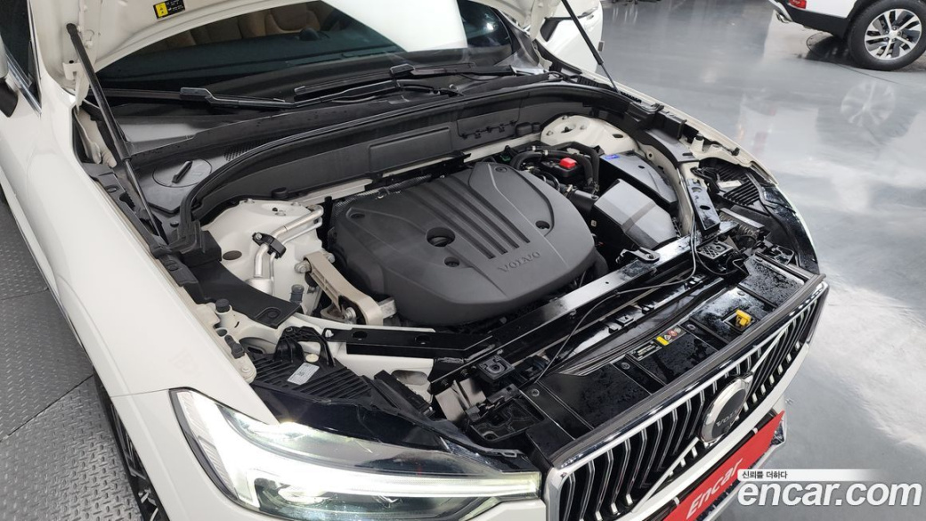 Volvo XC60 B5 Inscription, 2022
