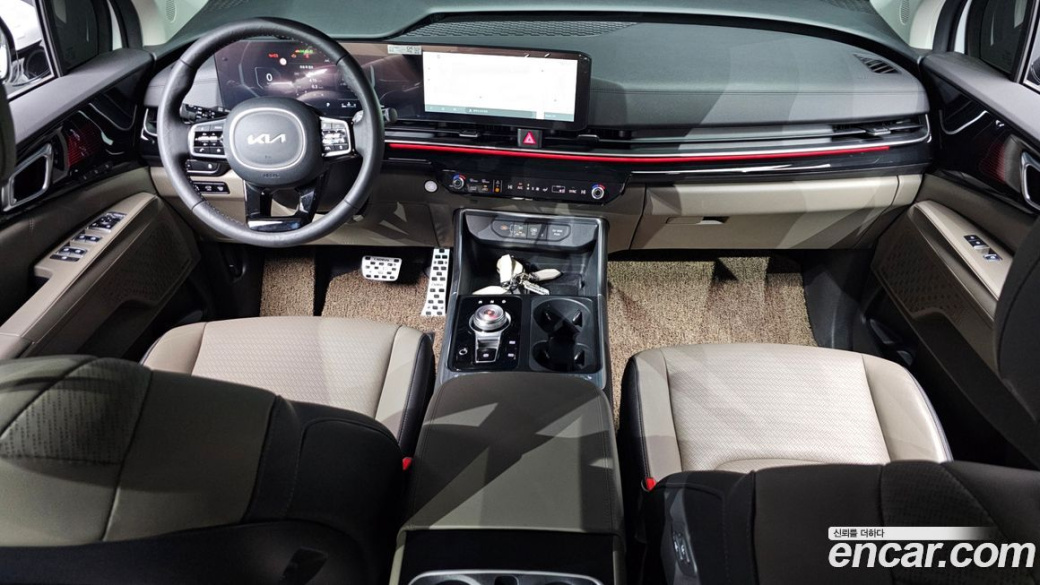 Kia Carnival 9-Seater Signature, 2024