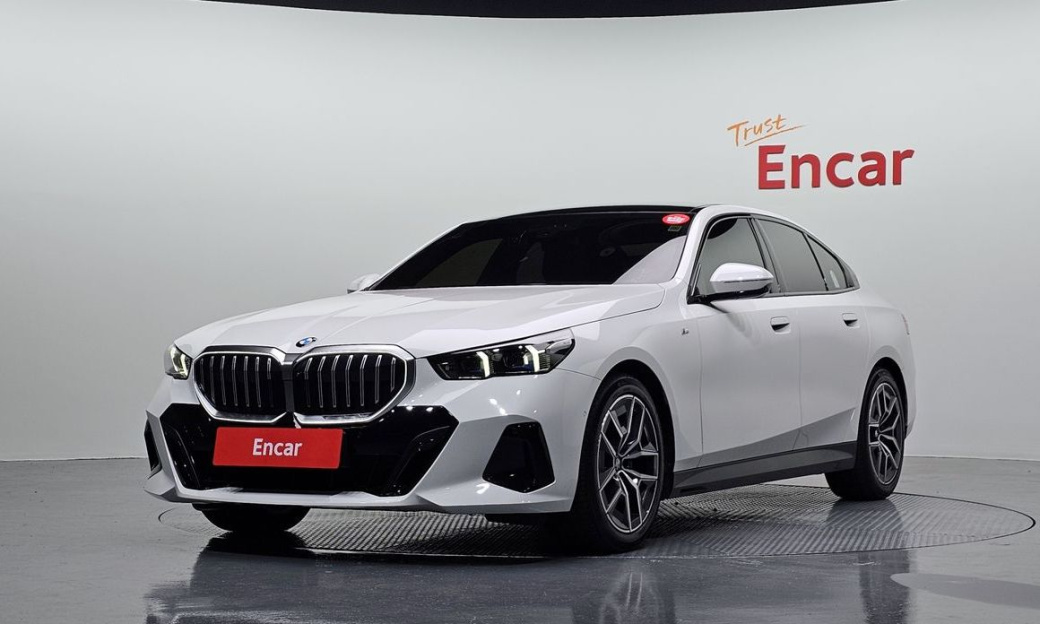 BMW 5-Series 523d M Sport, 2024