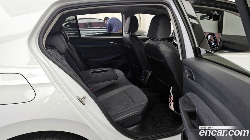 Volkswagen Golf 2.0 TDI Prestige, 2025