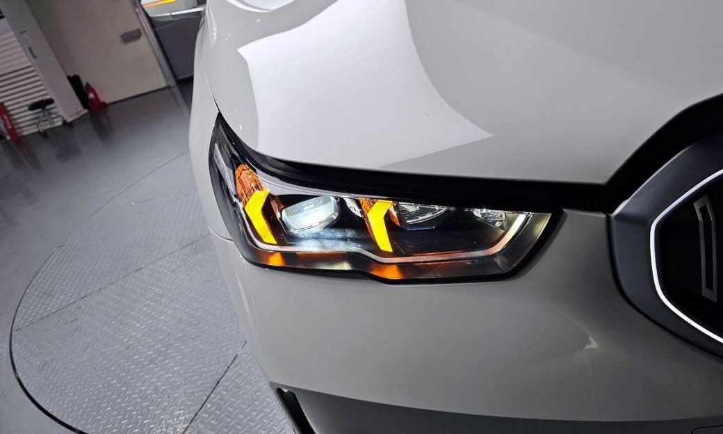 BMW 5-Series 530i xDrive, 2024