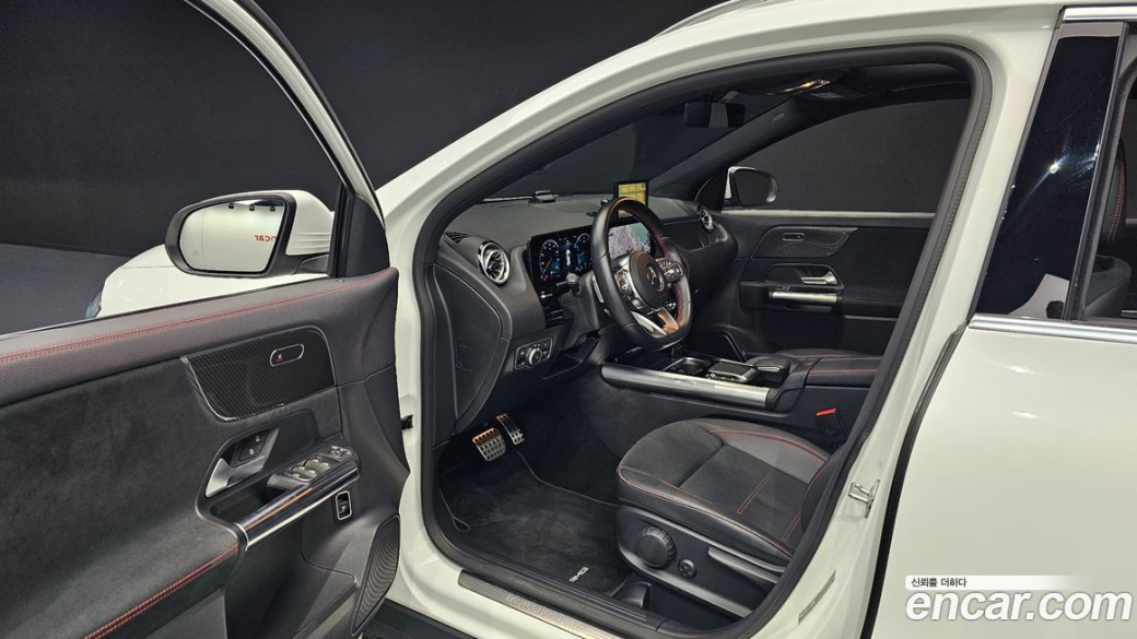 Mercedes-Benz GLA-Class GLA250 4MATIC, 2022