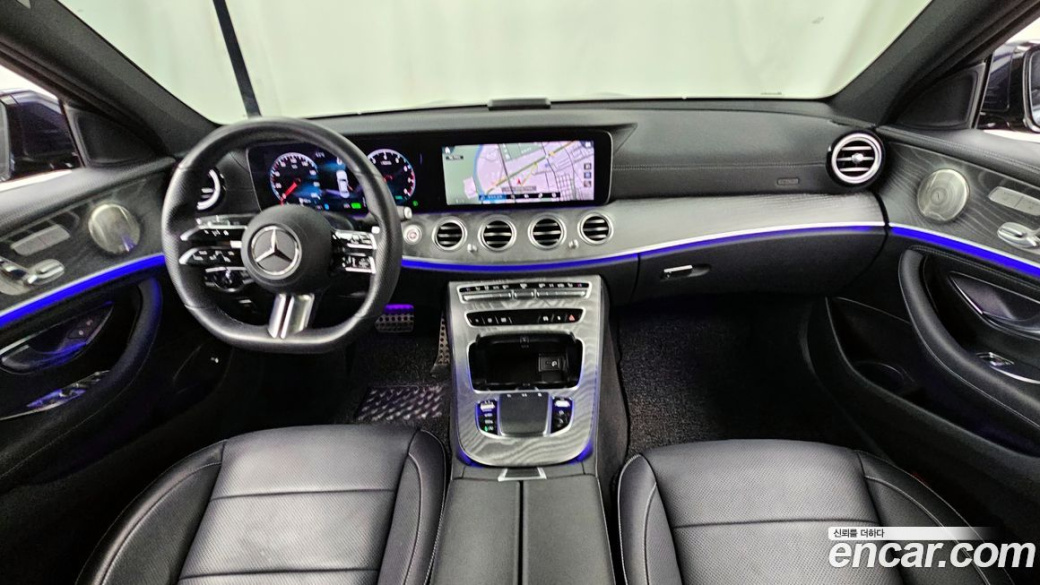 Mercedes-Benz E-Class E350 4MATIC AMG Line, 2022