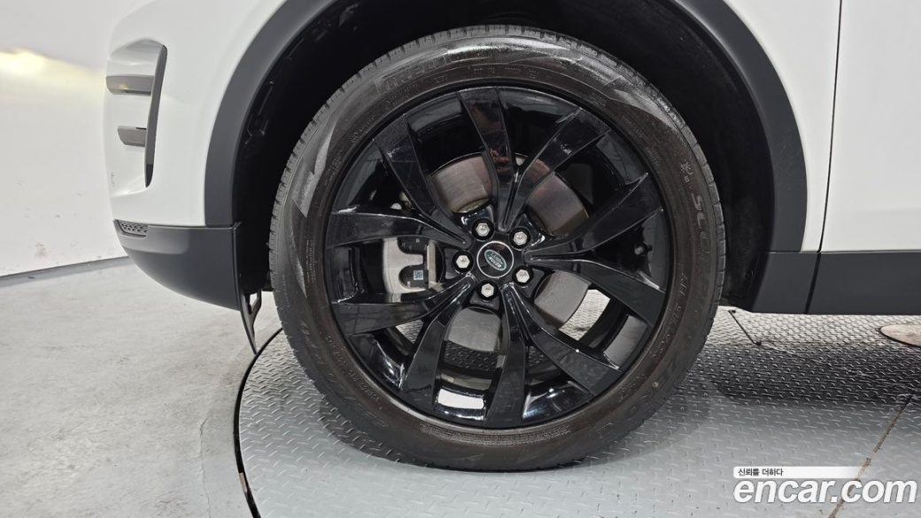 Land Rover Discovery Sport P250 SE, 2022