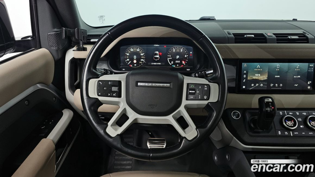 Land Rover Defender 90 D250 SE, 2022