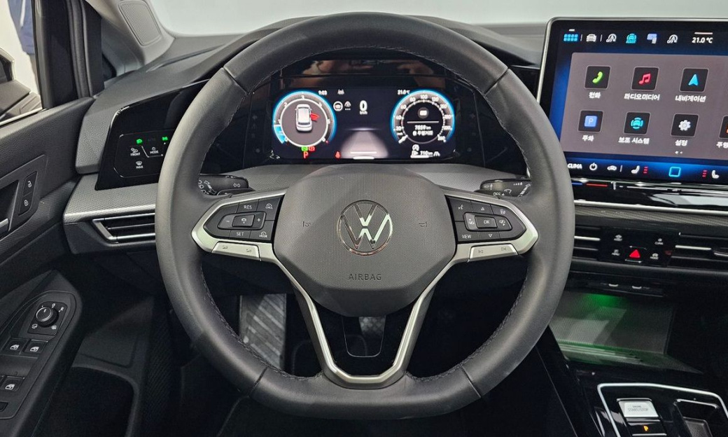 Volkswagen Golf 2.0 TDI Prestige, 2025