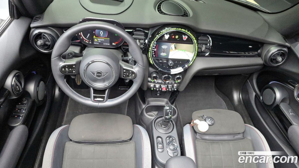 Mini Cooper Convertible JCW, 2022