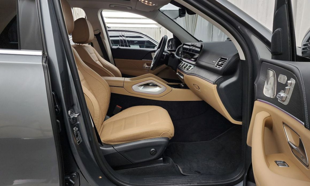 Mercedes-Benz GLE-Class GLE450 4MATIC, 2025