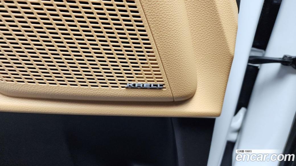 Kia Carnival 9-Seater Signature, 2023