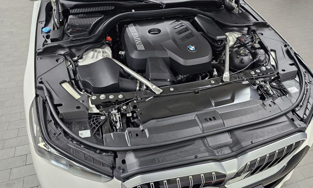 BMW 5-Series 520i M Sport, 2024