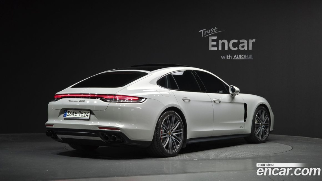 Porsche Panamera 4.0 GTS, 2024