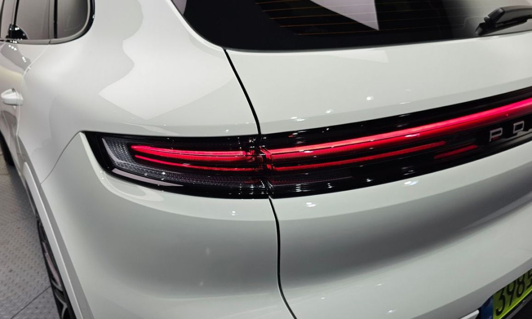 Porsche Cayenne 3.0, 2025