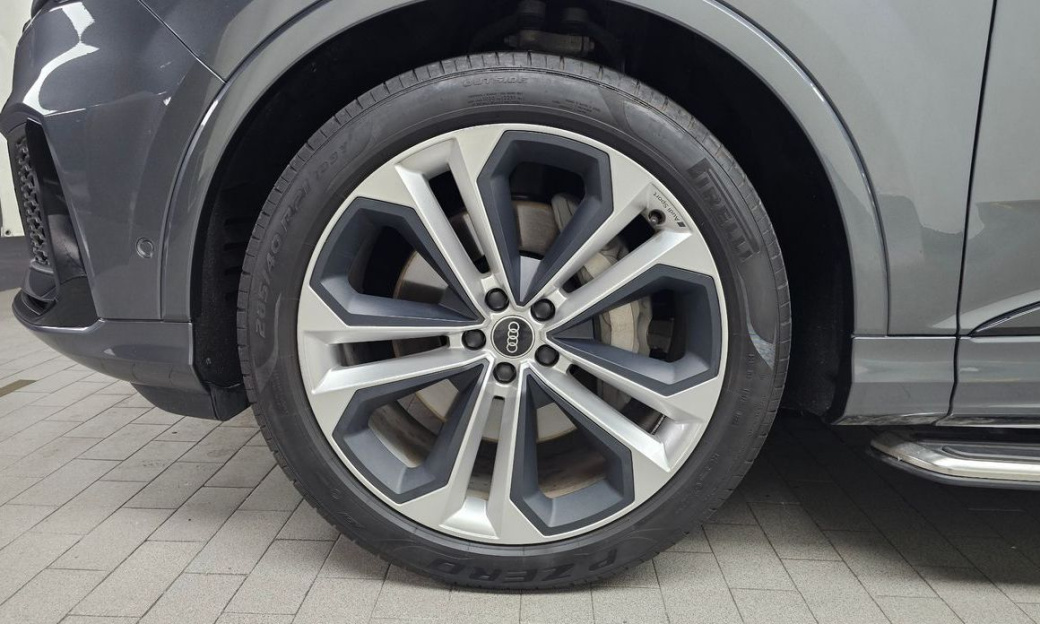 Audi Q7 55 TFSI Quattro Premium, 2022