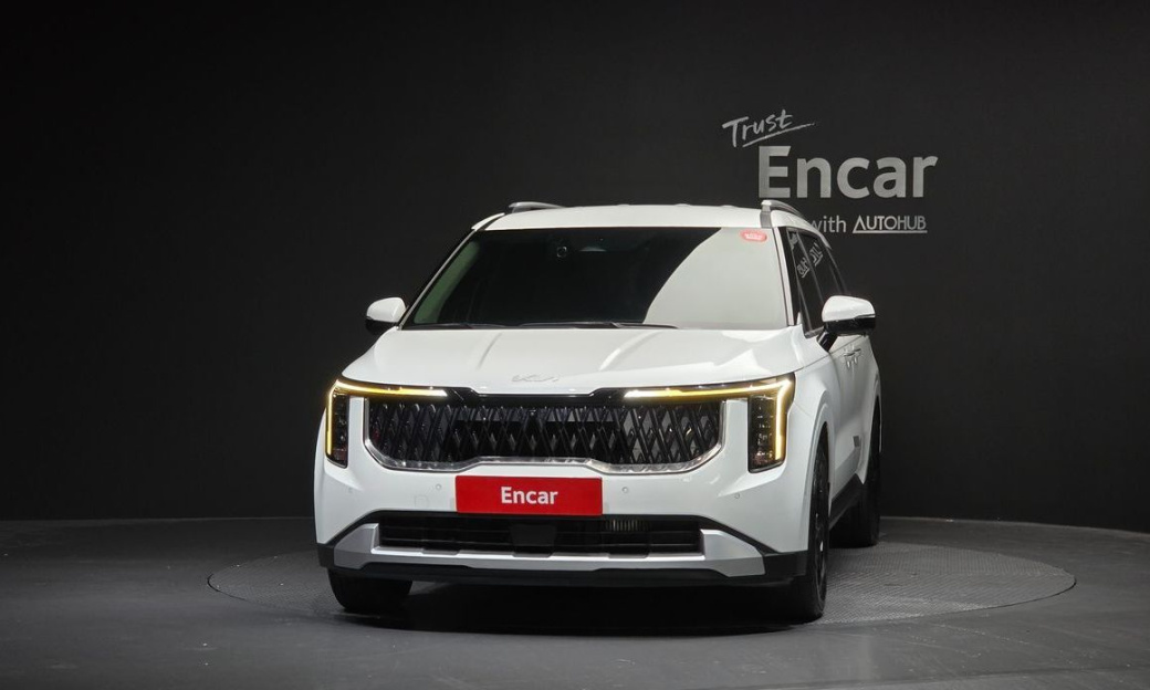 Kia Carnival 9-Seater Prestige, 2024