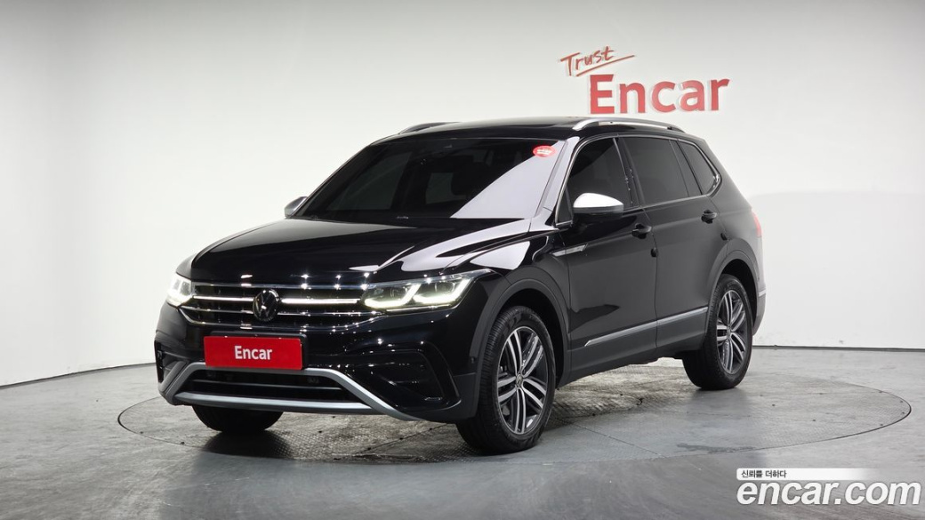 Volkswagen Tiguan 2.0 TSI Prestige, 2024