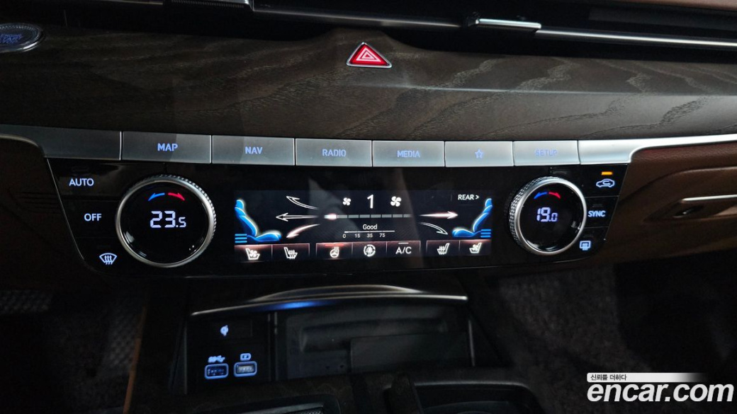 Genesis G80 Gasoline 2.5 Turbo AWD, 2022