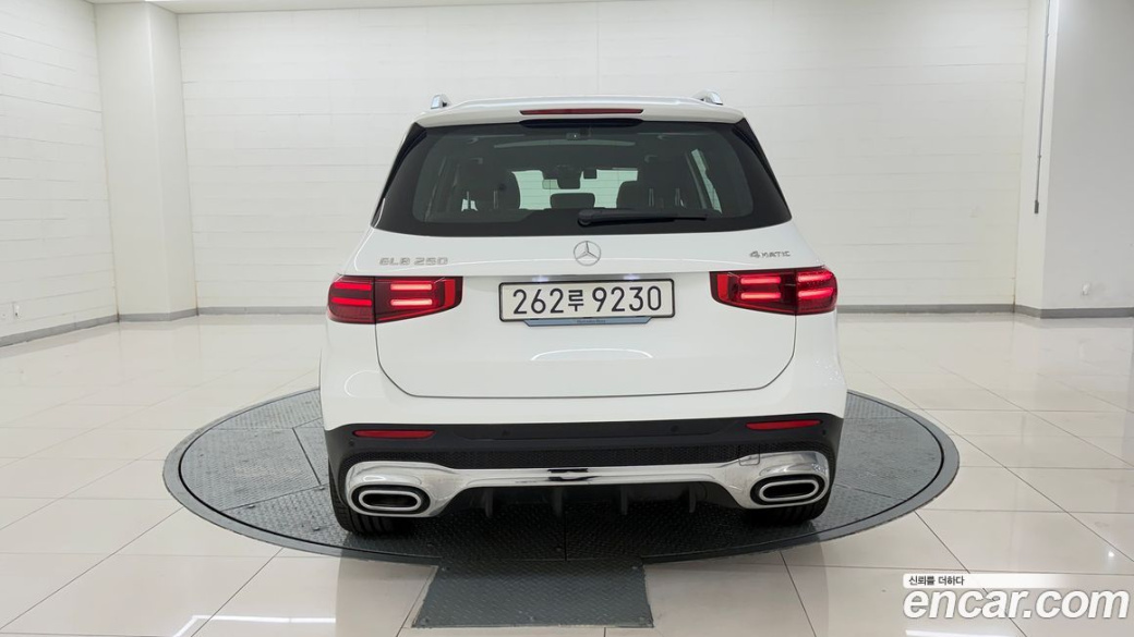 Mercedes-Benz GLB-Class GLB250 4MATIC, 2025