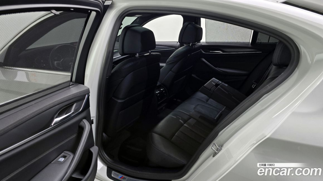 BMW 5-Series 520i M Sport, 2023