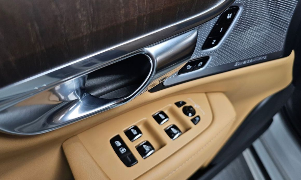 Volvo S90 B6 AWD Inscription, 2022