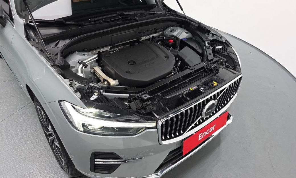 Volvo XC60 B6 Ultimate Bright, 2024