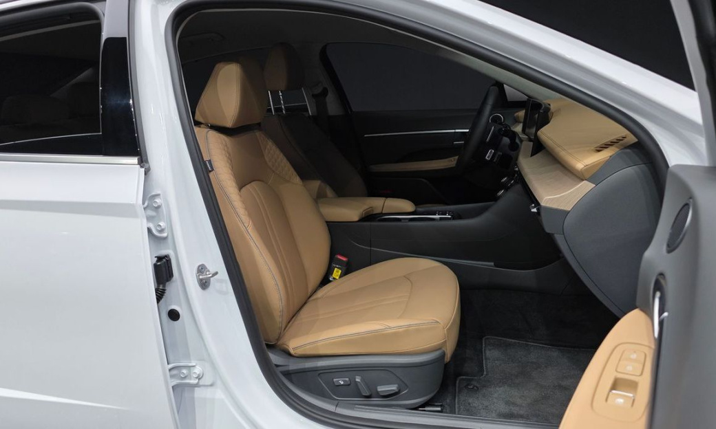 Hyundai Sonata 1.6 Turbo, 2025