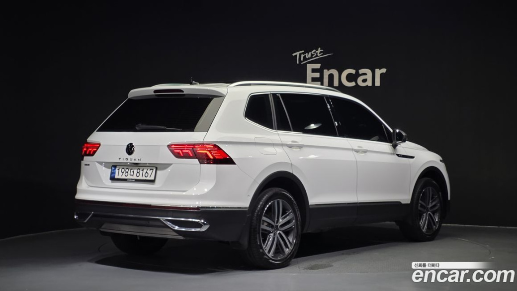 Volkswagen Tiguan 2.0 TSI Prestige, 2023