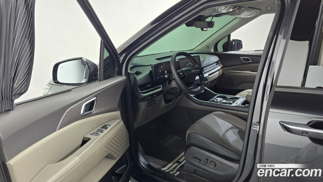 Kia Carnival 9-Seater Noblesse, 2025