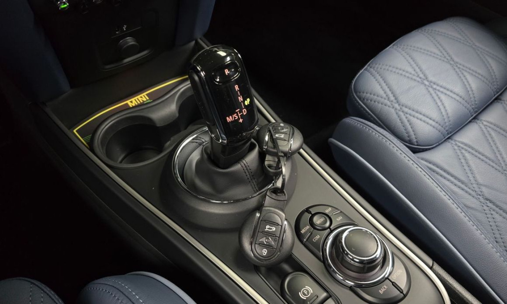 Mini Countryman ALL4 Classic Launch Pack, 2023