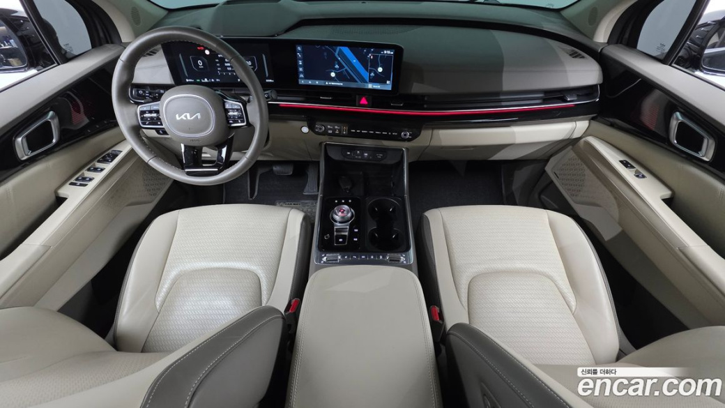 Kia Carnival 9-Seater Signature, 2024