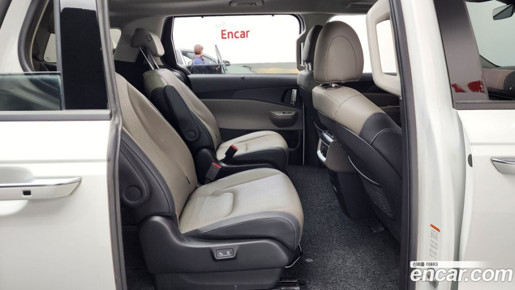 Kia Carnival 9-Seater Noblesse, 2025