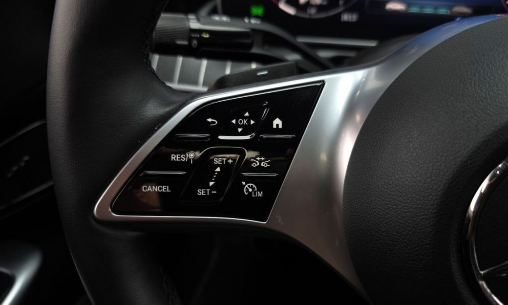 Mercedes-Benz C-Class C300 4MATIC Avantgarde, 2024