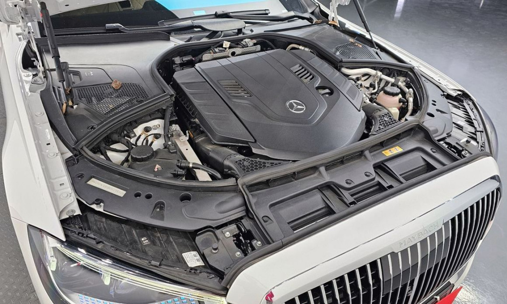 Mercedes-Benz S-Class Maybach S580 4MATIC, 2024