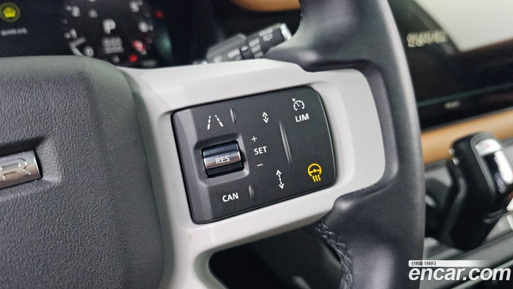 Land Rover Defender 130 P400 X-Dynamic HSE, 2024