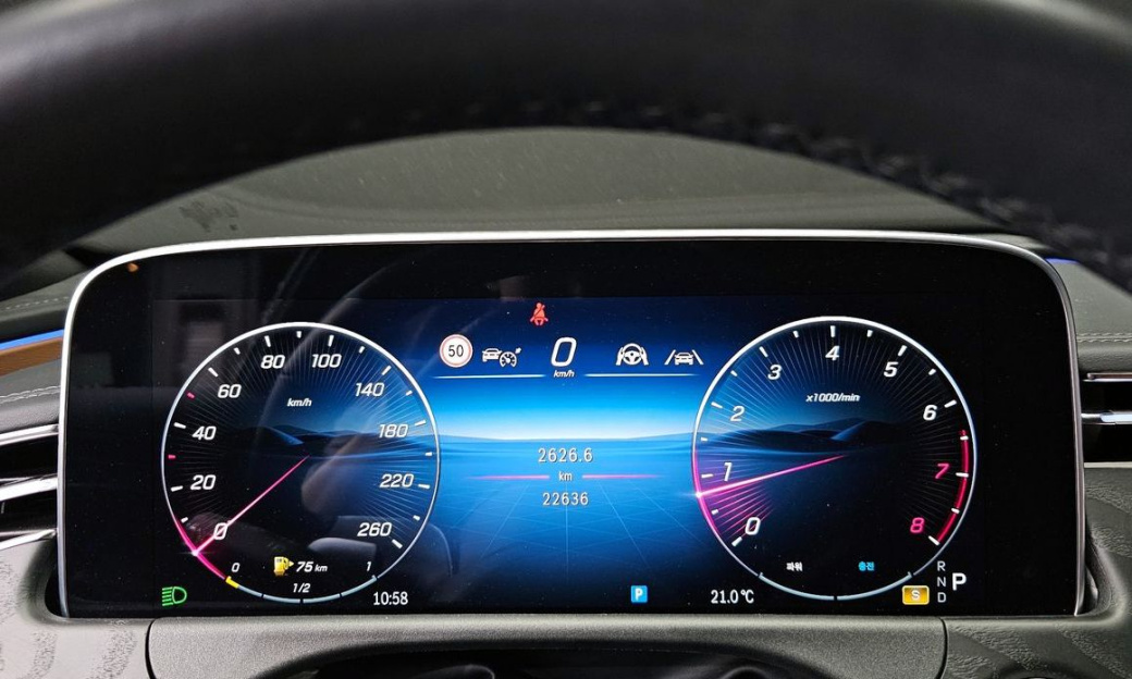 Mercedes-Benz E-Class E200 Avantgarde, 2024