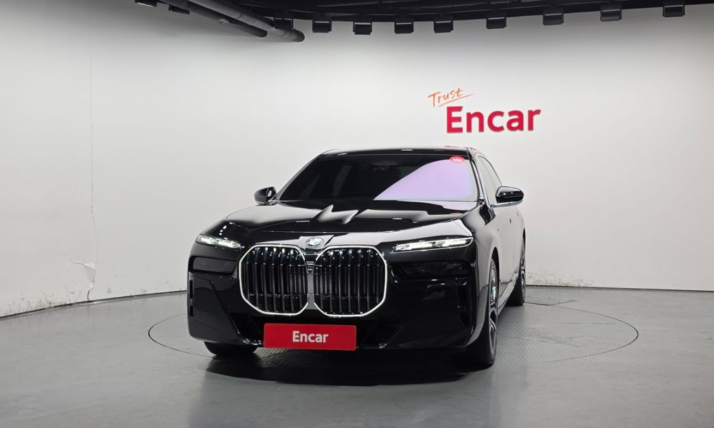 BMW 7-Series 740d xDrive M Sport, 2025