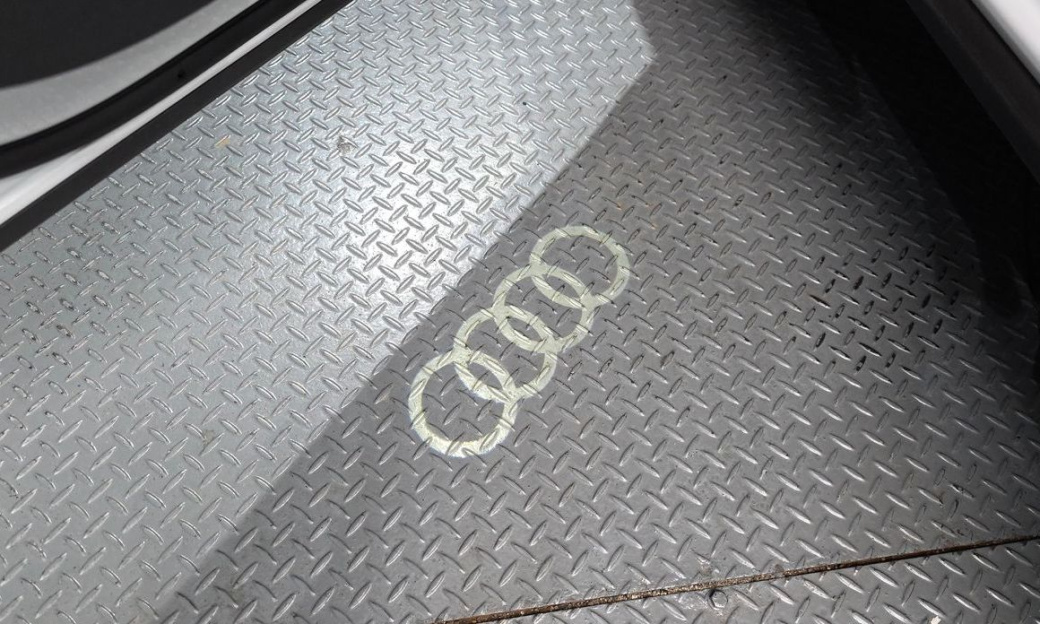Audi Q3 35 TDI Premium, 2025