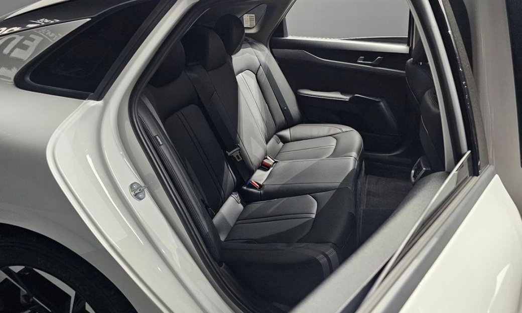 Kia K5 2.0, 2024
