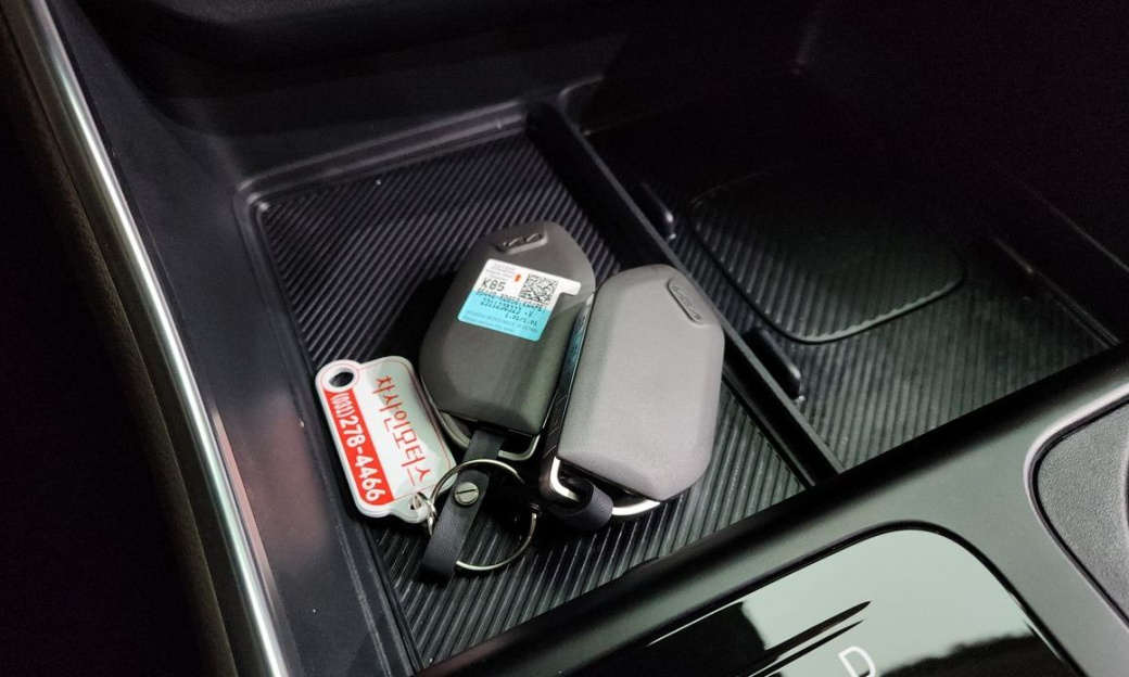 Kia Carnival 9-Seater Gravity, 2024