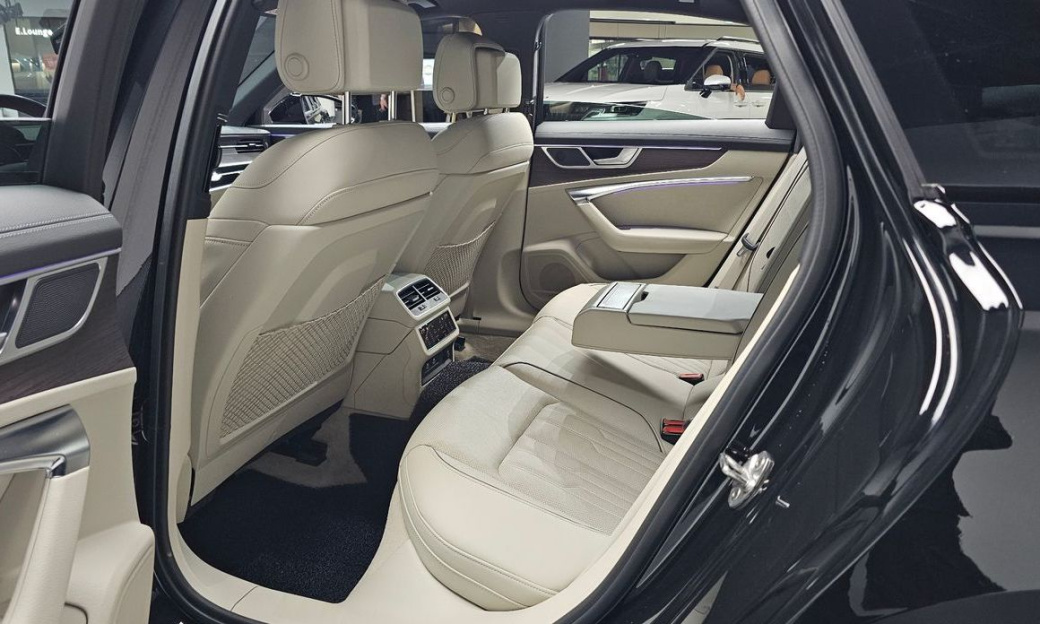 Audi A6 40 TDI Premium, 2025