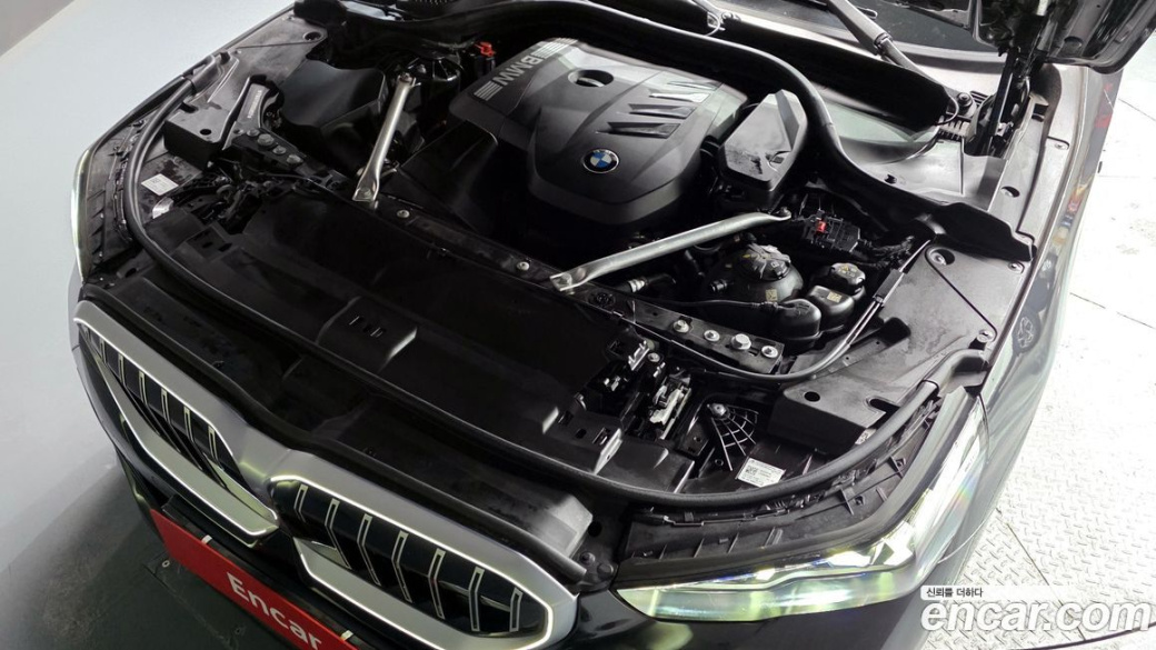 BMW 5-Series 530i xDrive M Sport, 2024