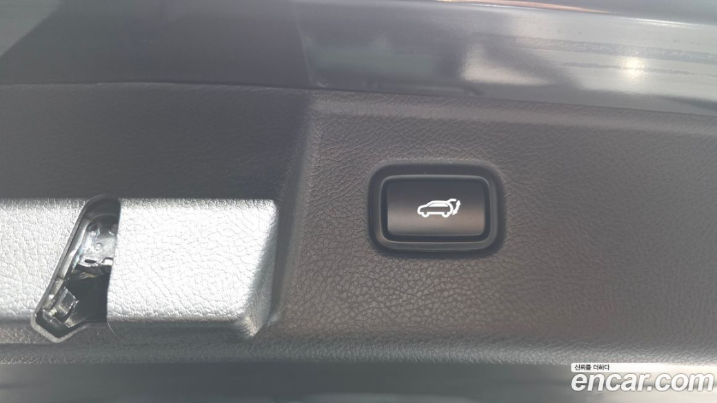 Kia Mohave Diesel 3.0 4WD 6-Seater, 2024