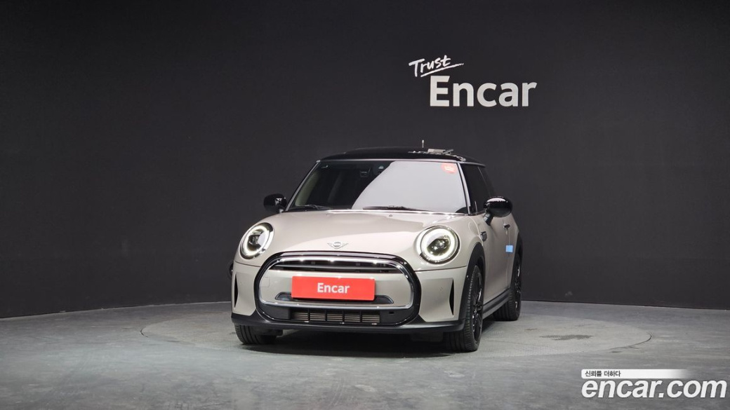 Mini Cooper  , 2024