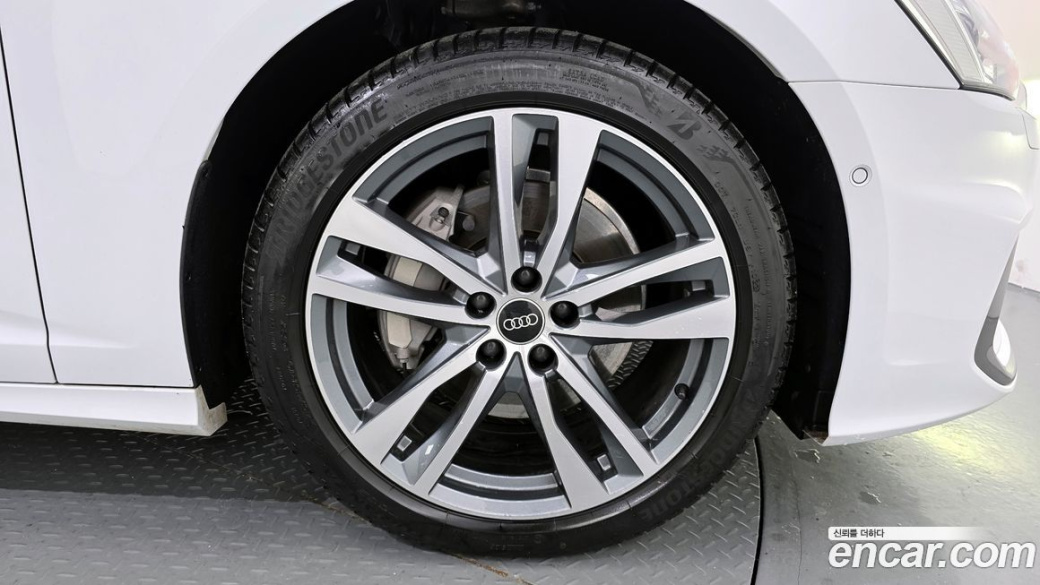 Audi A6 45 TFSI Quattro Premium, 2022