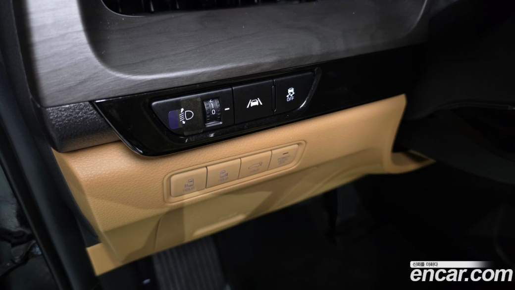 Kia Carnival 9-Seater Noblesse, 2023