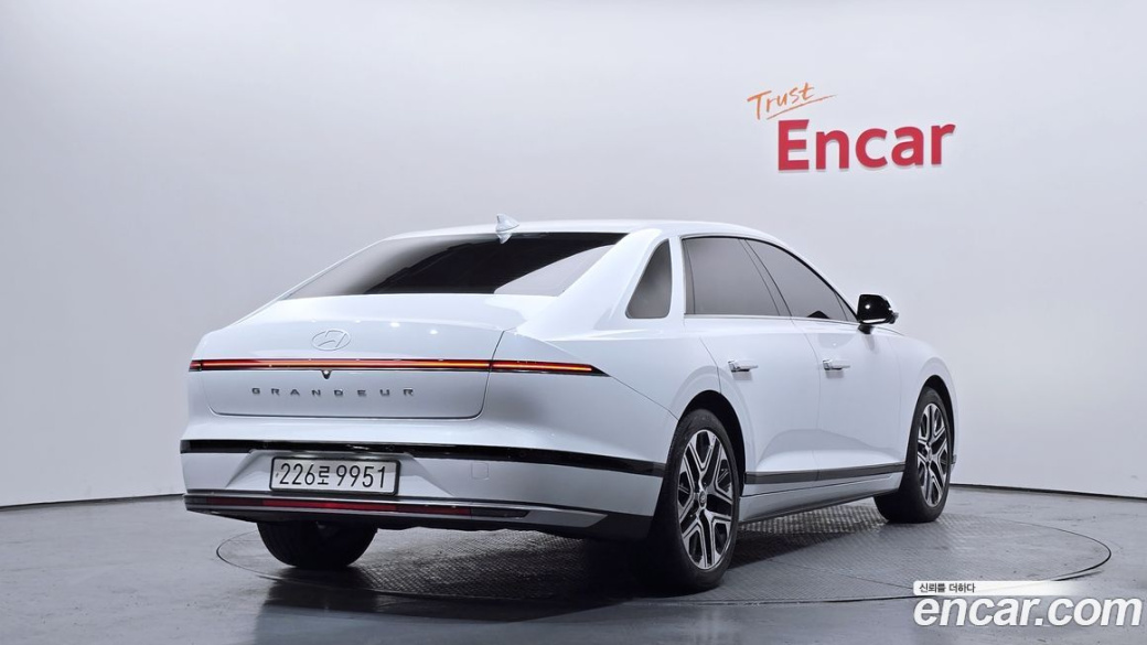 Hyundai Grandeur 2,5 Gasoline 2WD, 2023