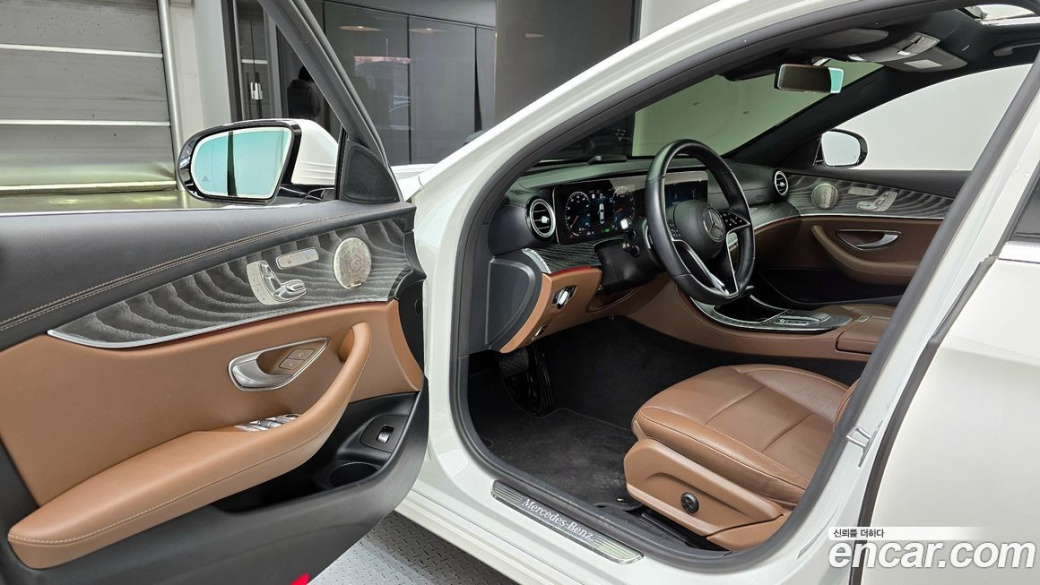 Mercedes-Benz E-Class E350 4MATIC Avantgarde, 2022