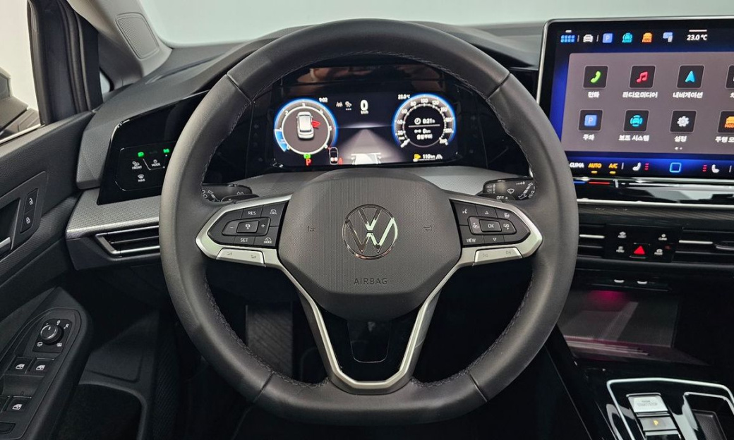 Volkswagen Golf 2.0 TDI Prestige, 2025