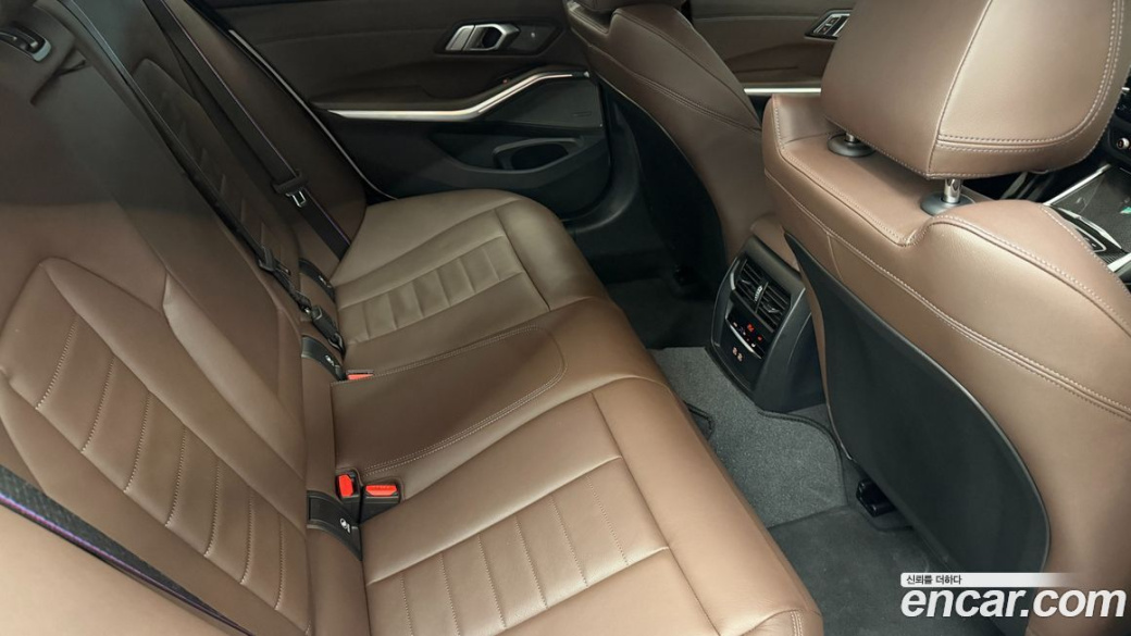 BMW 3-Series M340i Pro, 2025