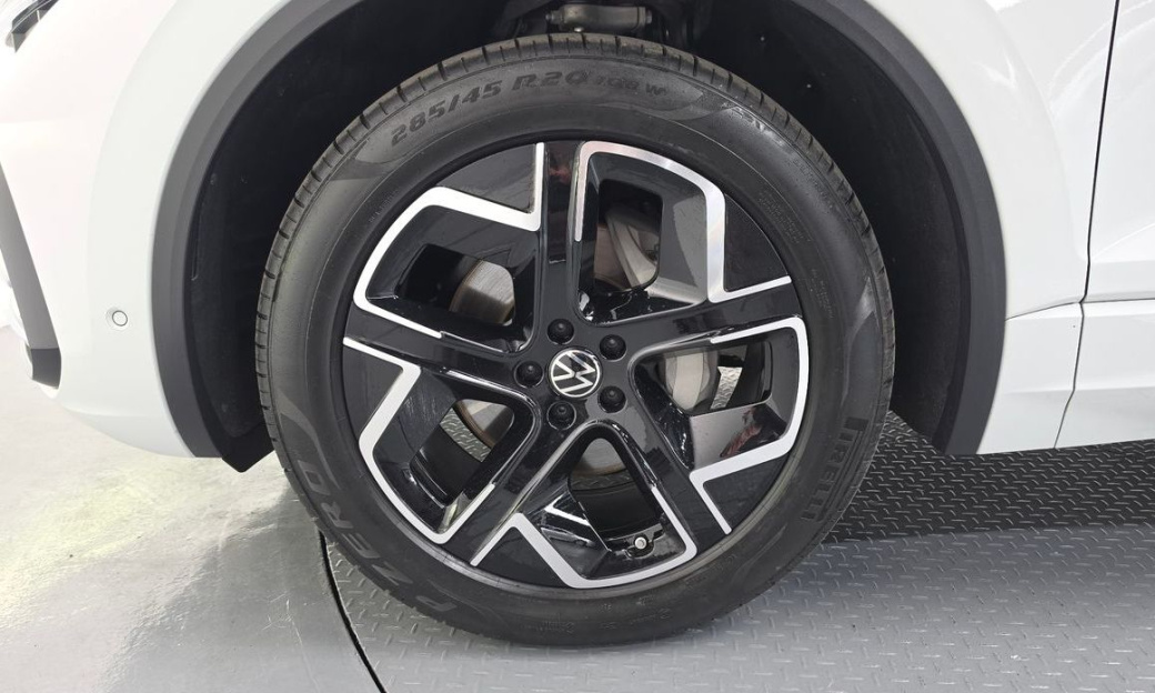 Volkswagen Touareg 3.0 TDI Prestige, 2024